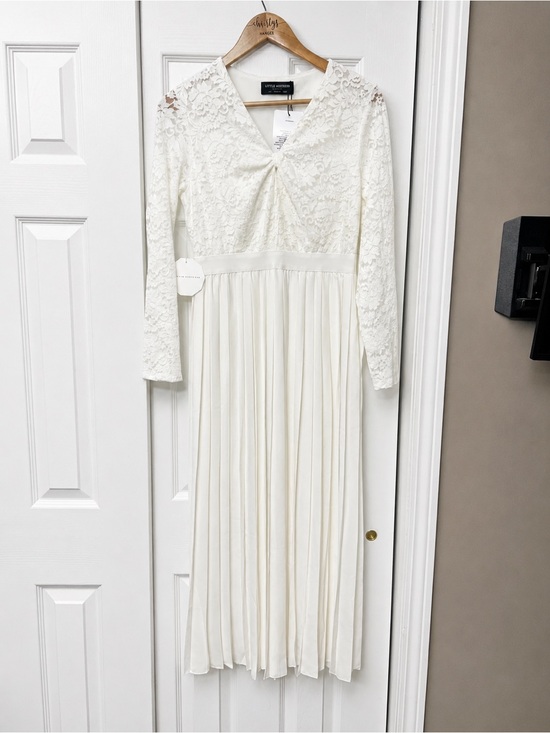 Little Mistress Dresses & Skirts - NWT Little Mistress White Lace Pleated Midi Maxi Dress Size US 10 UK 14 Bridal S